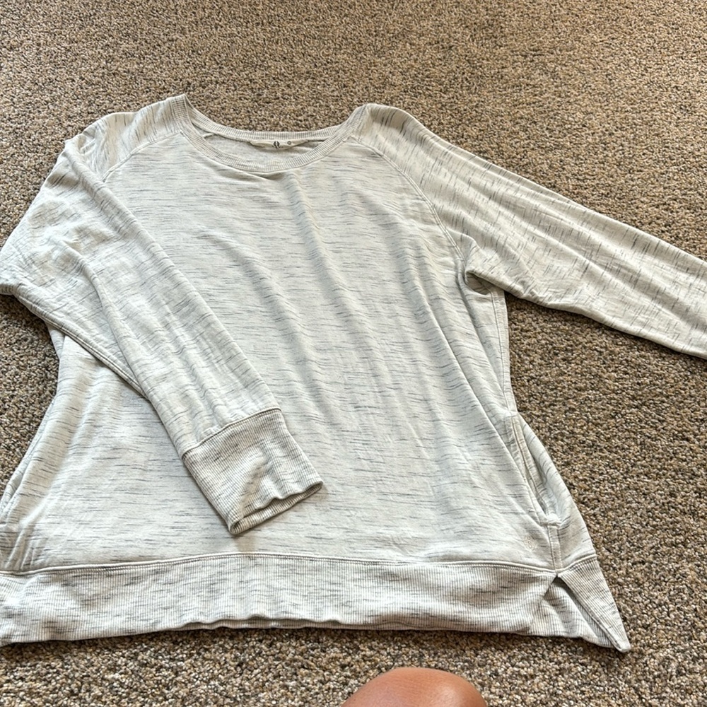 Tavi sweat shirt